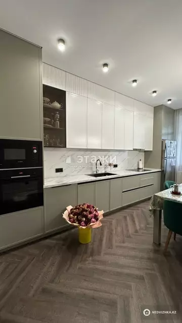 3-комнатная квартира, этаж 5 из 12, 99 м²