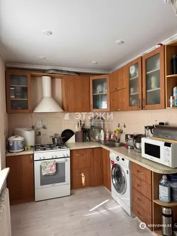 3-комнатная квартира, этаж 5 из 5, 60 м²