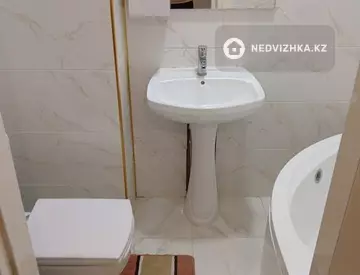 2-комнатная квартира, этаж 3 из 8, 50 м²