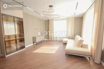 4-комнатная квартира, этаж 19 из 21, 167 м²