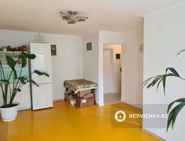 2-комнатная квартира, этаж 3 из 5, 45 м²