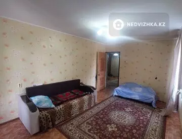 2-комнатная квартира, этаж 2 из 6, 52 м²