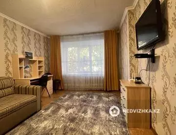 2-комнатная квартира, этаж 1 из 6, 48 м²