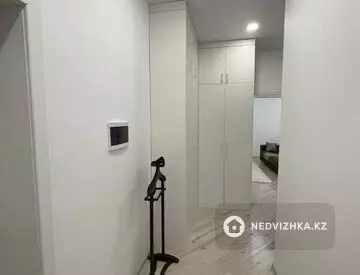 2-комнатная квартира, этаж 7 из 8, 58 м²