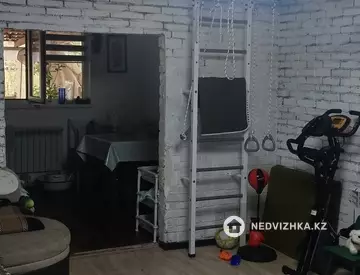 2-комнатный дом, 7 соток, 70 м²