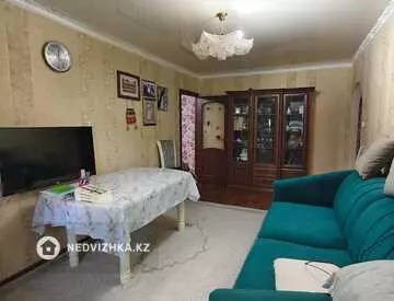 2-комнатная квартира, этаж 4 из 5, 44 м²