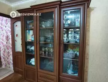 2-комнатная квартира, этаж 4 из 5, 44 м²
