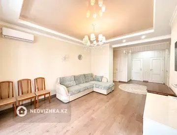 4-комнатная квартира, этаж 3 из 17, 97 м²