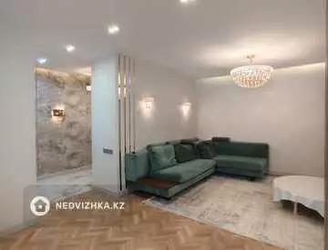 5-комнатная квартира, этаж 3 из 7, 121 м²