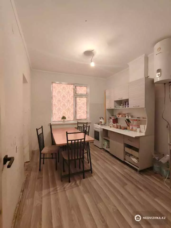 80.8 м², 3-комнатная квартира, этаж 9 из 9, 81 м², изображение - 1