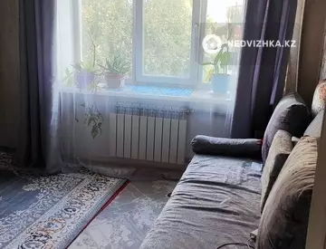 2-комнатная квартира, этаж 3 из 4, 42 м²
