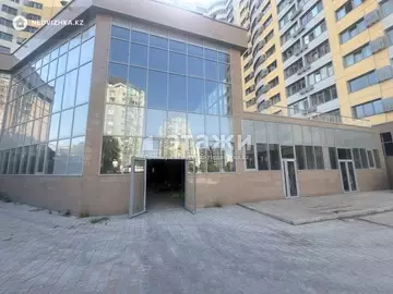 Офисное помещение, этаж 1 из 2, 1 400 м²