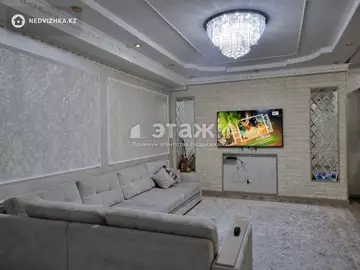 4-комнатная квартира, этаж 10 из 12, 160 м²
