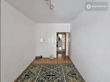 2-комнатная квартира, этаж 4 из 5, 48 м²
