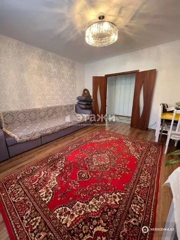 2-комнатная квартира, этаж 4 из 9, 64 м²