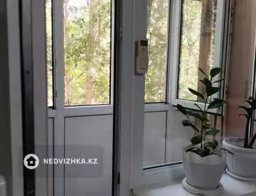 2-комнатная квартира, этаж 3 из 5, 44 м²