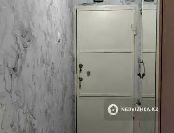 2-комнатная квартира, этаж 3 из 5, 44 м²