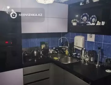 2-комнатная квартира, этаж 3 из 5, 63 м²