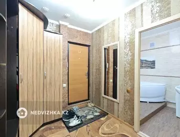 3-комнатная квартира, этаж 3 из 5, 62 м²