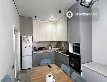 3-комнатная квартира, этаж 3 из 5, 75 м²