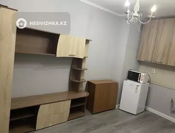 1-комнатная квартира, этаж 6 из 9, 17 м²