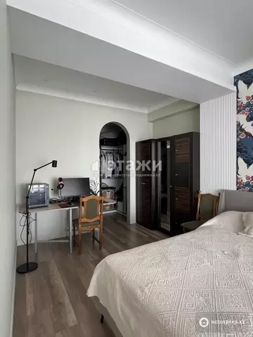 2-комнатная квартира, этаж 10 из 12, 58 м²