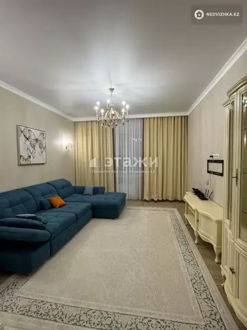 3-комнатная квартира, этаж 8 из 9, 97 м²