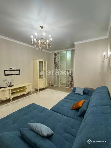 3-комнатная квартира, этаж 8 из 9, 97 м²
