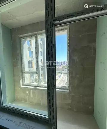 3-комнатная квартира, этаж 4 из 12, 91 м²