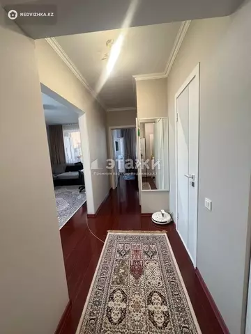 2-комнатная квартира, этаж 24 из 24, 61 м²