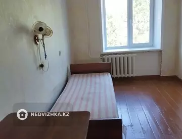 3-комнатная квартира, этаж 3 из 5, 58 м²