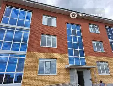 3-комнатная квартира, этаж 3 из 3, 103 м²