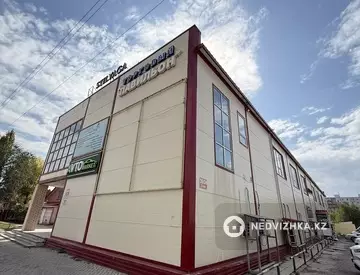 Помещение, этаж 2 из 2, 1 400 м²