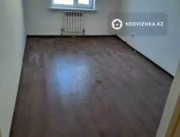 3-комнатная квартира, этаж 3 из 5, 64 м²