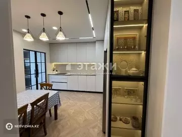 3-комнатная квартира, этаж 14 из 17, 60 м²