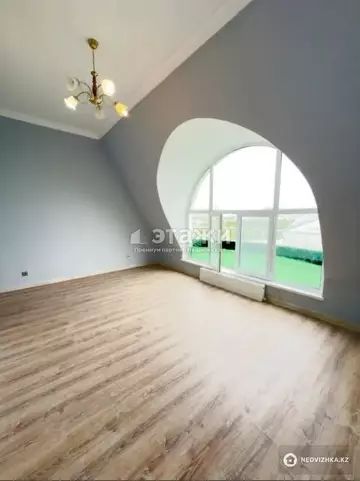 1-комнатная квартира, этаж 10 из 10, 52 м²