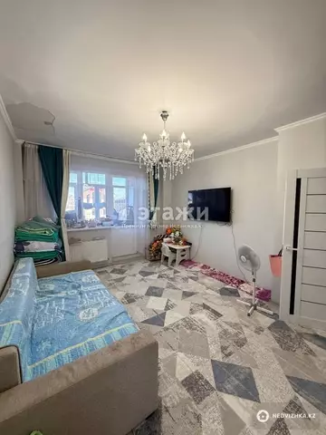 1-комнатная квартира, этаж 2 из 9, 40 м²