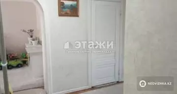 2-комнатная квартира, этаж 4 из 10, 54 м²