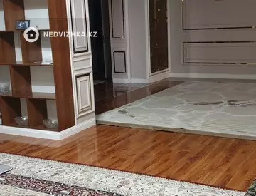7-комнатный дом, 1000 соток, 260 м²