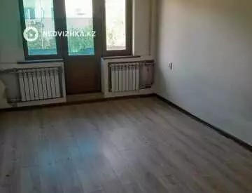 1-комнатная квартира, этаж 4 из 5, 32 м²
