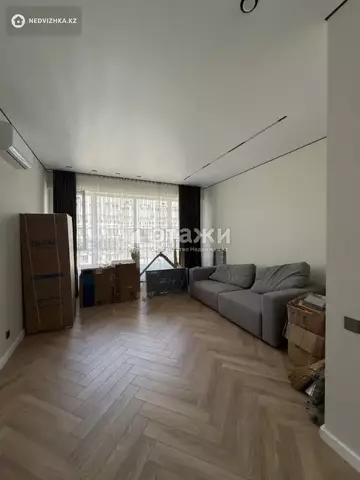 1-комнатная квартира, этаж 10 из 12, 35 м²