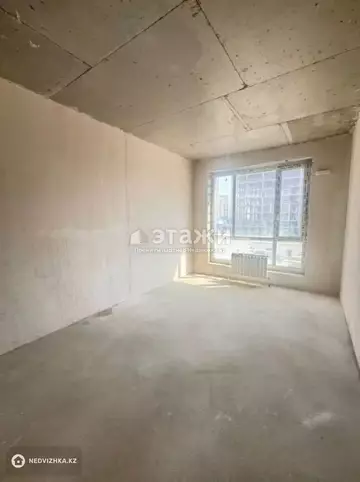 4-комнатная квартира, этаж 2 из 11, 126 м²