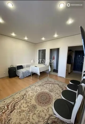 2-комнатная квартира, этаж 4 из 13, 42 м²