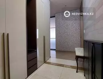 3-комнатная квартира, этаж 6 из 22, 107 м²