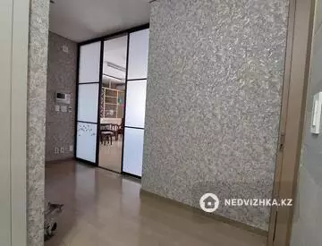 3-комнатная квартира, этаж 6 из 22, 107 м²