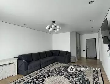 3-комнатная квартира, этаж 1 из 9, 72 м²