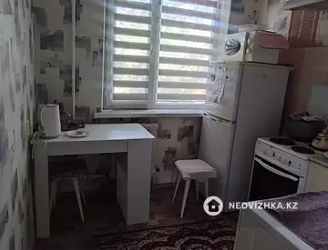 2-комнатная квартира, этаж 3 из 5, 48 м²