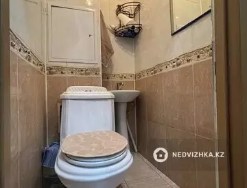 4-комнатная квартира, этаж 4 из 5, 96 м²