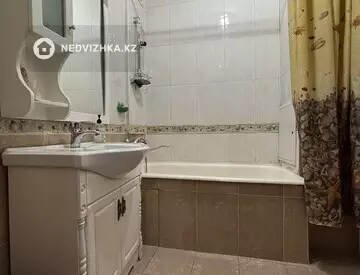 4-комнатная квартира, этаж 4 из 5, 96 м²