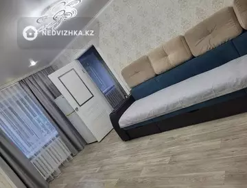 2-комнатная квартира, этаж 1 из 4, 44 м², посуточно